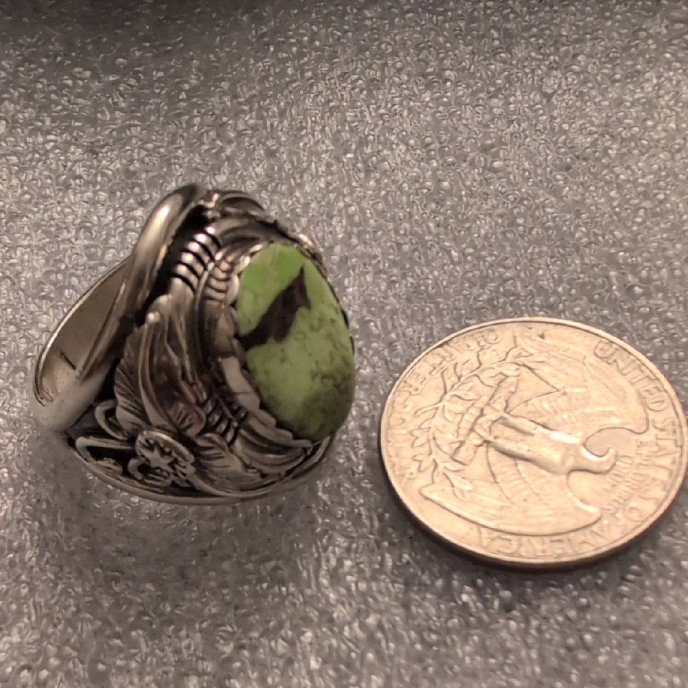 Native 925 Green Gaspeite Navajo Sterling Silver Ring Size 8.5 Signed Secatero - Picture 7 of 9